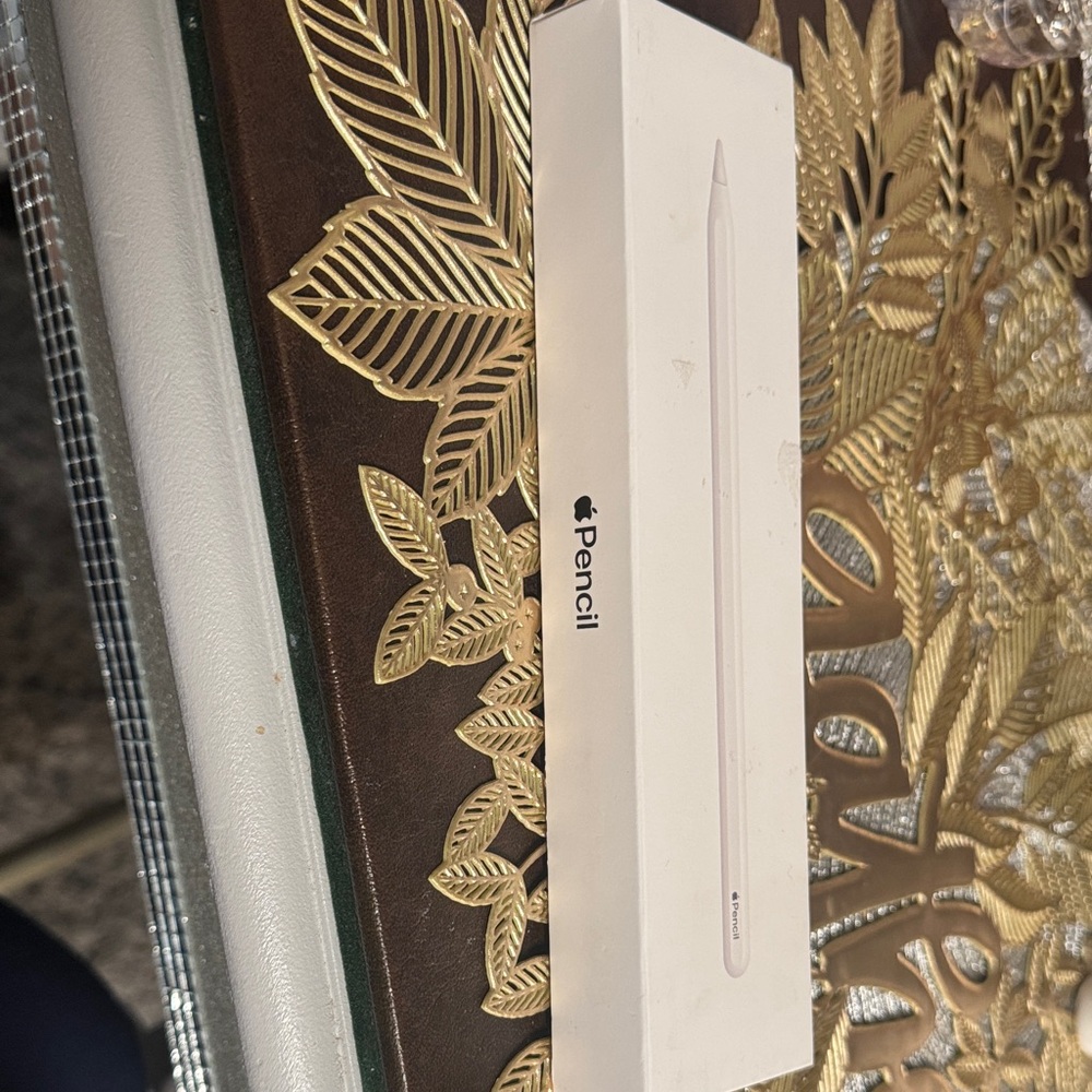 Apple Pencil in White